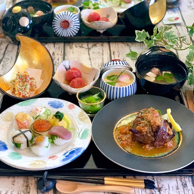 手毬寿司と和牛の包み焼きなど献立まとめ買い