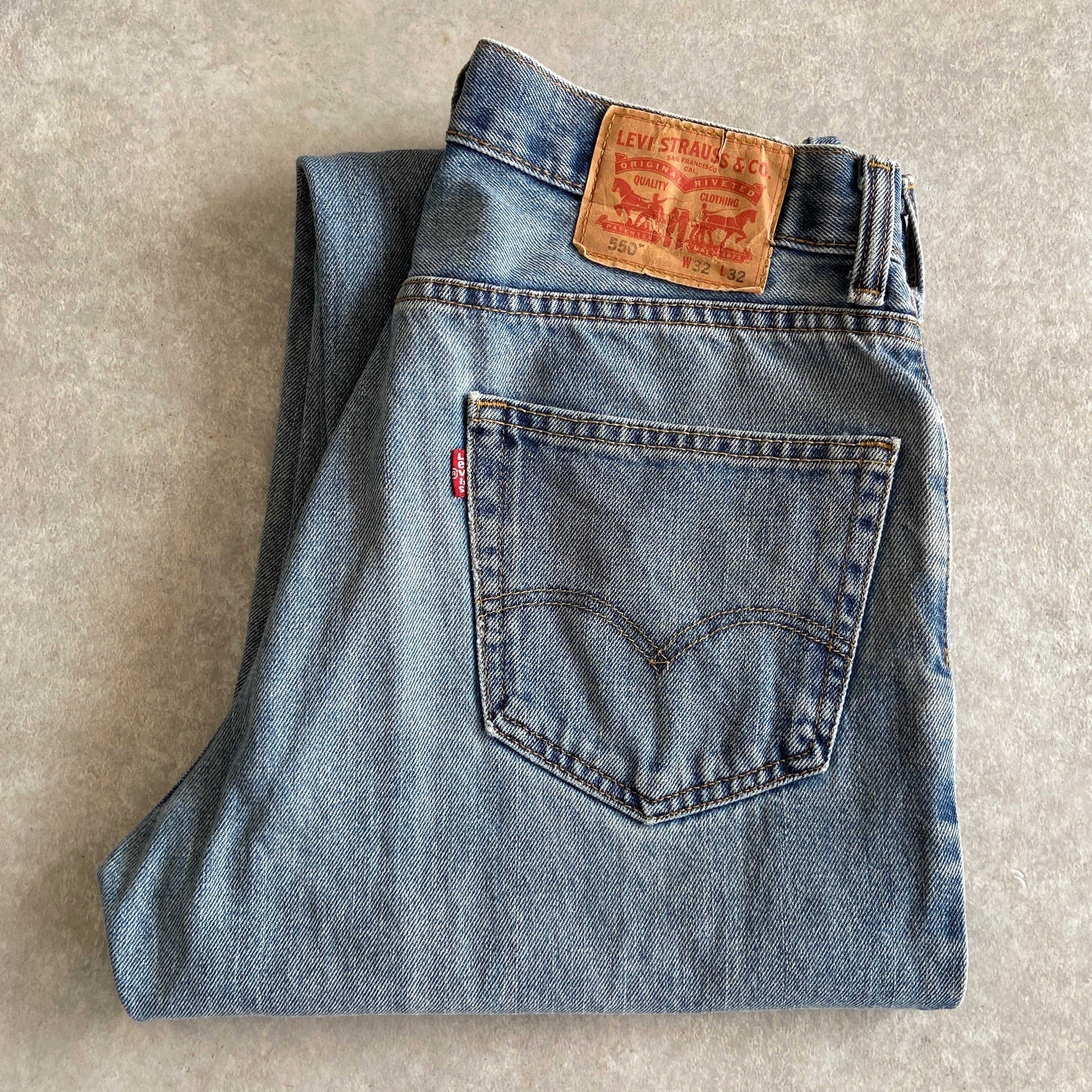 Levi's 550 W32 H652