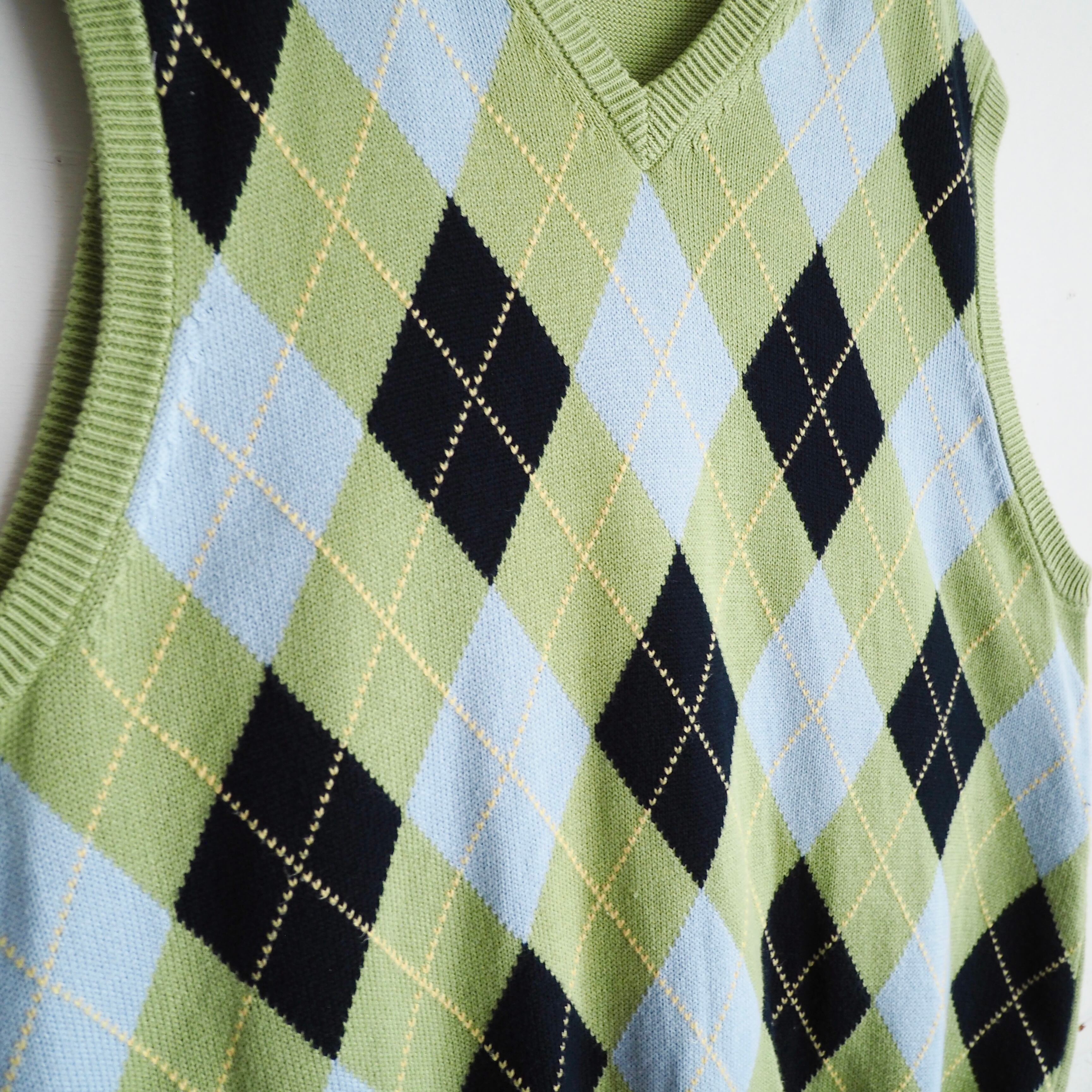 ” Brooks Brothers ” light green × yellow stitch argyle check pattern knit vest