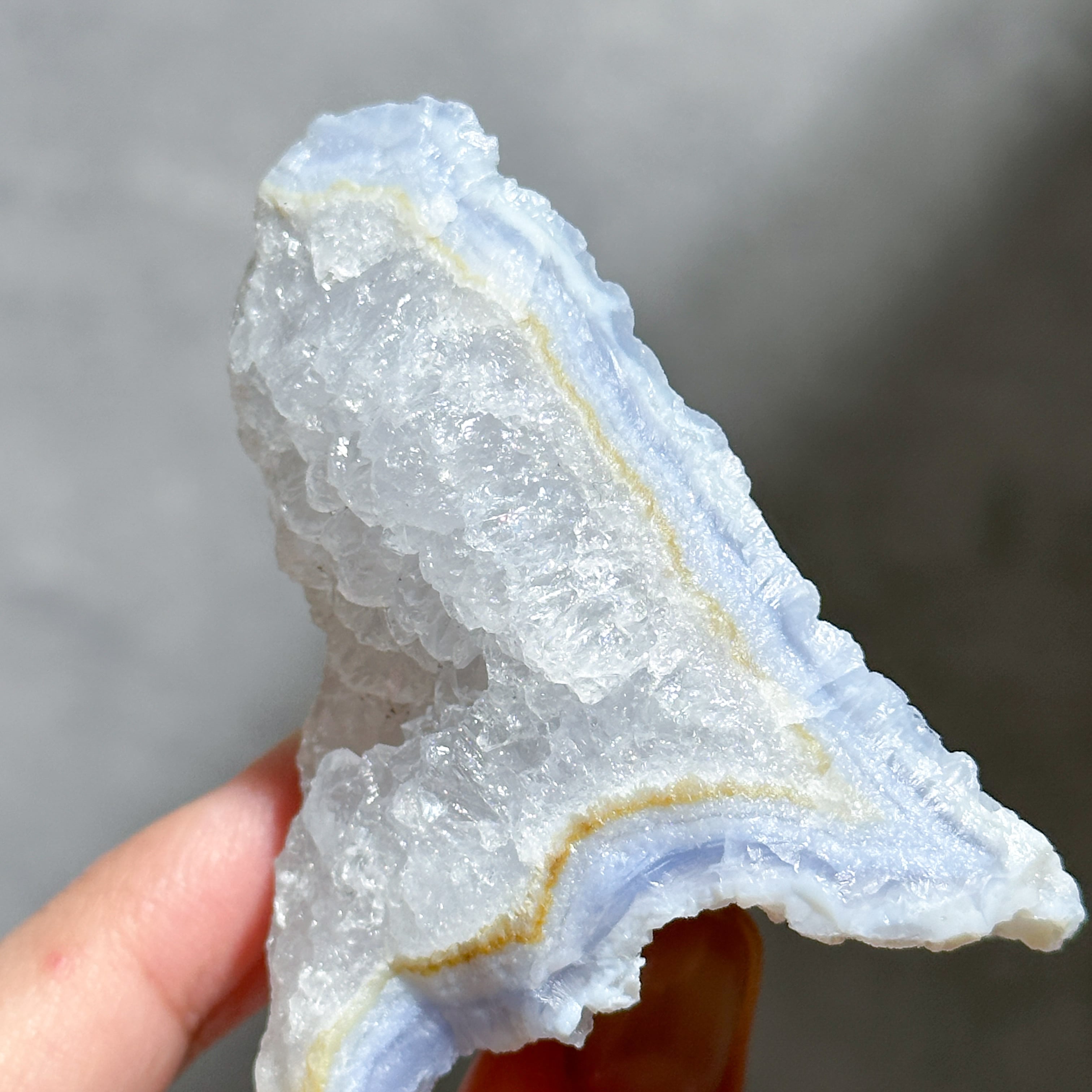 ブルーカルセドニー 原石84◇ Blue Chalcedony ◇天然石・鉱物