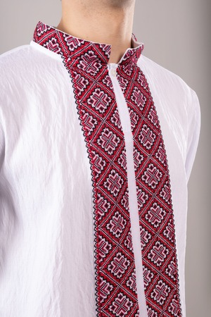 ウクライナ刺繍ヴィシヴァンカ　クロスステッチ手刺繍　Lサイズ　メンズ