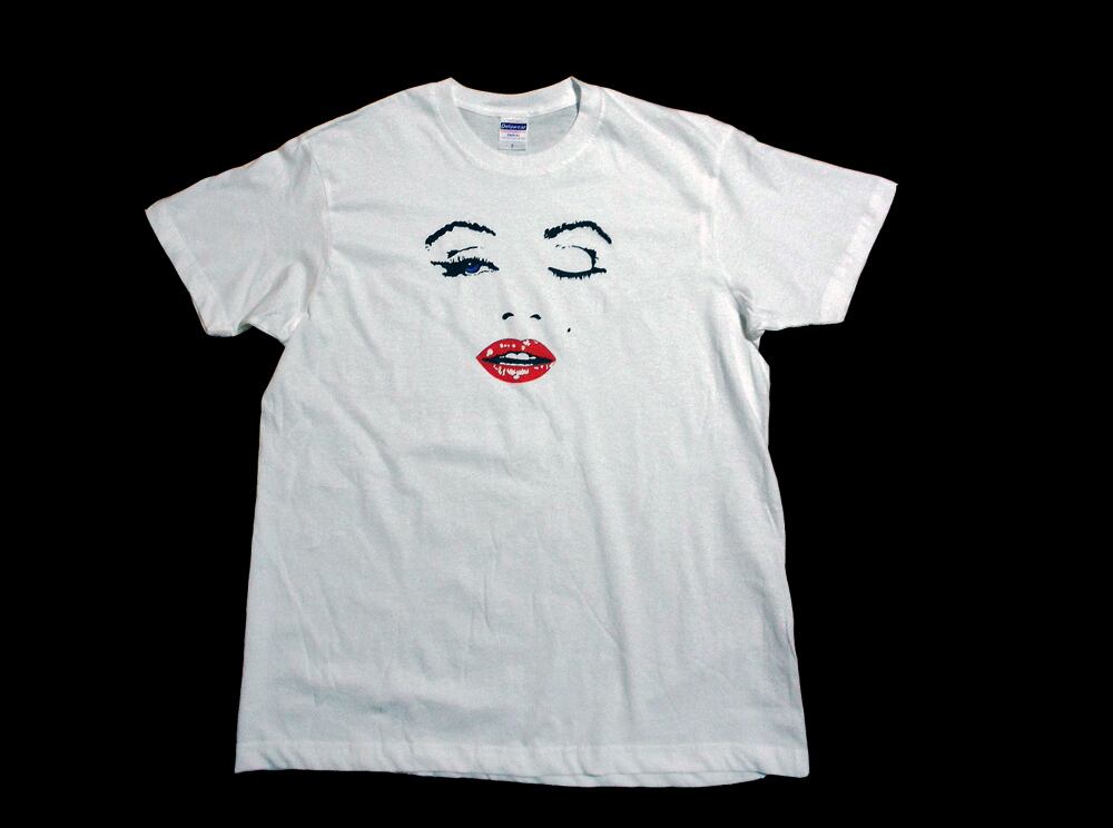 マリリンモンロー ウインク青目 半袖白色 Tシャツ 選べる6サイズ S,M,L