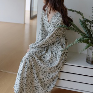 v neck floral dress