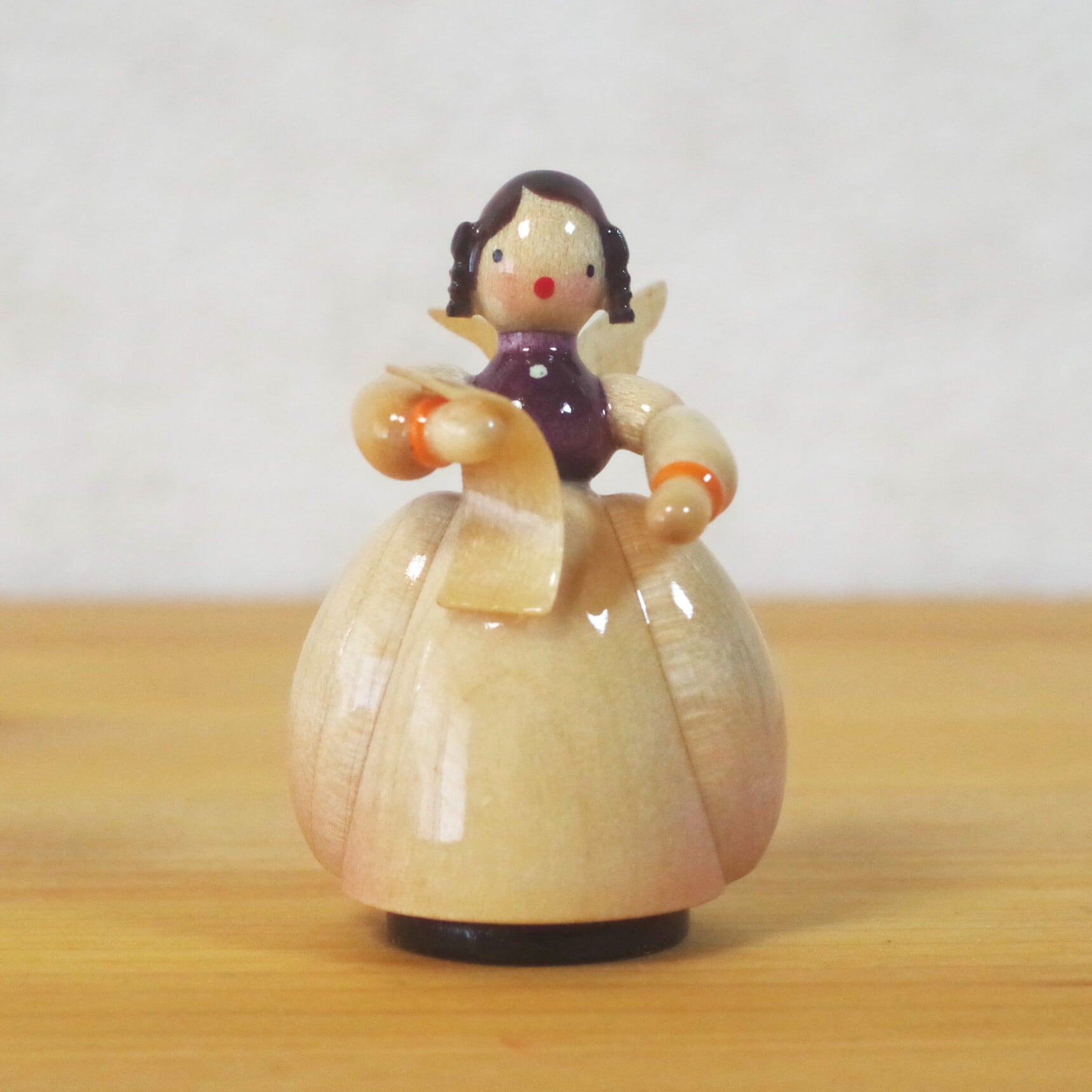 カーマー 歌う天使 | 木のおもちゃ専門店 おもちゃ箱 イカロス 公式