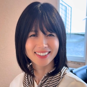 4プレミアム・モモ（ブラック）人毛フルウィッグ　