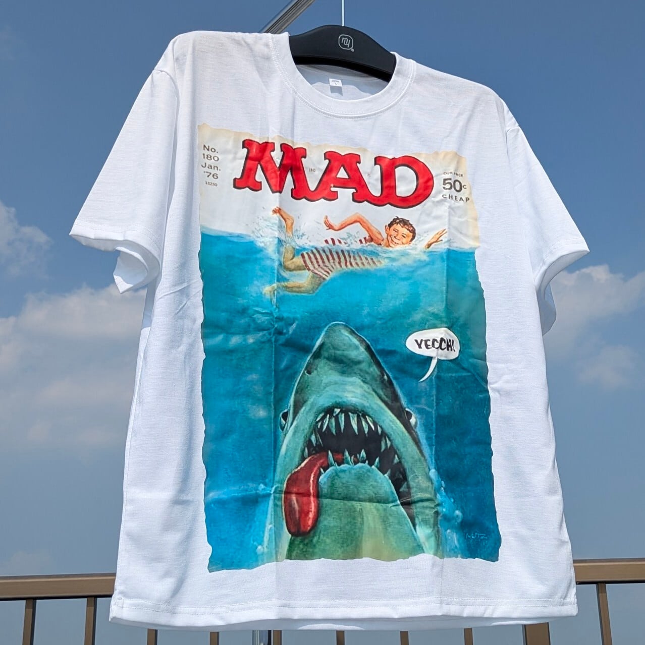 【 MAD Magazine(マッドマガジン)】MAD アルフレッド・E・ニューマン / JAWS ジョーズ / Tシャツ〚アメリカン雑貨 アメトイ〛
