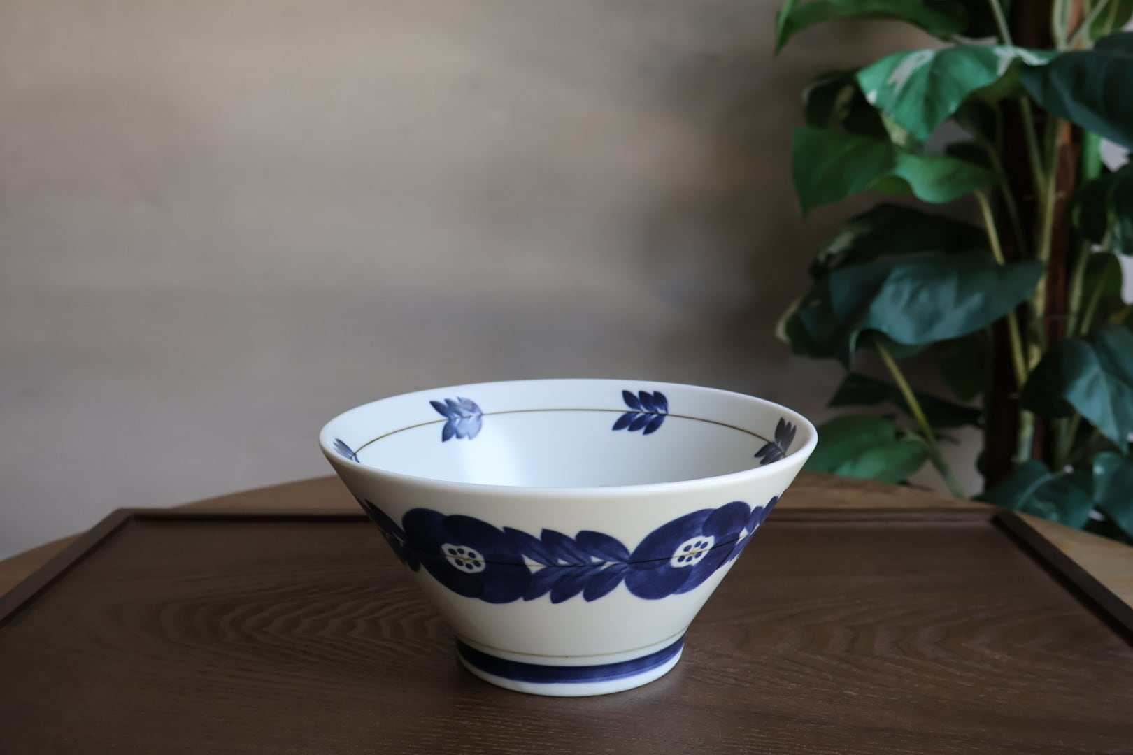 有田焼 蓋付き煮物碗 赤絵 | うつわ通販 土岐陶器店 / ONLINE SHOP