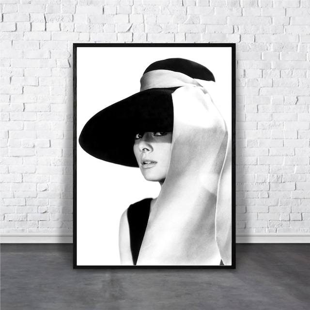 Audrey Hepburn / 【アートポスター専門店 Aroma of Paris】[AP-000167]