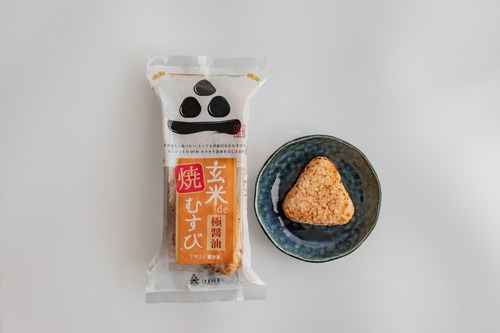 【定期便：沖縄本島専用】玄米deむすび®（焼）４パック [送料・税込]
