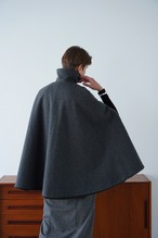 CLANE クラネ　REVERSIBLE BOA MILITARY CAPE COAT