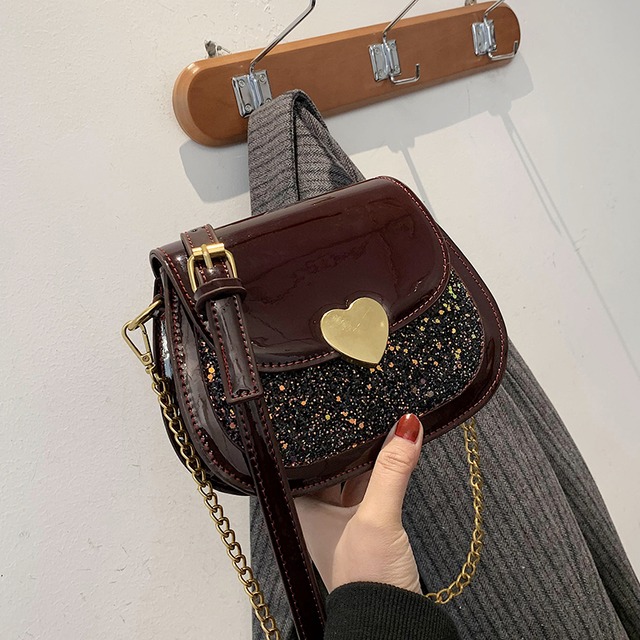 チェーン スタイルレッド メッセンジャーバッグ サドルバッグ シートバッグ Tiancai_Wing_Bag47294253938