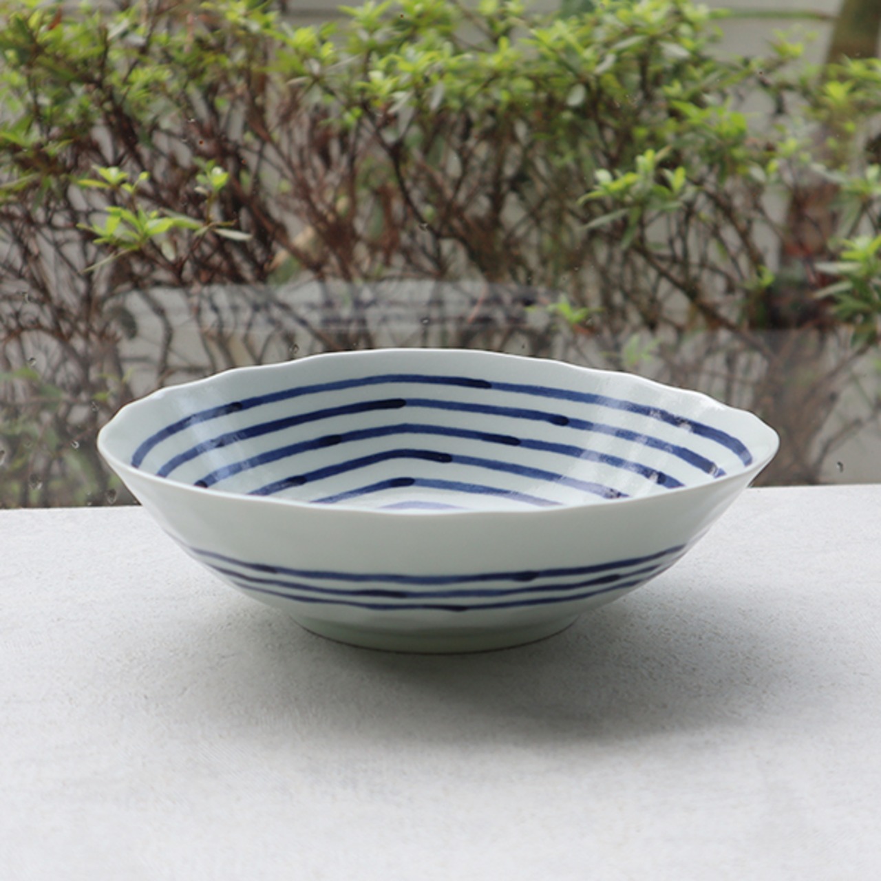 【アウトレット】有田焼　変形鉢大　和染ライン