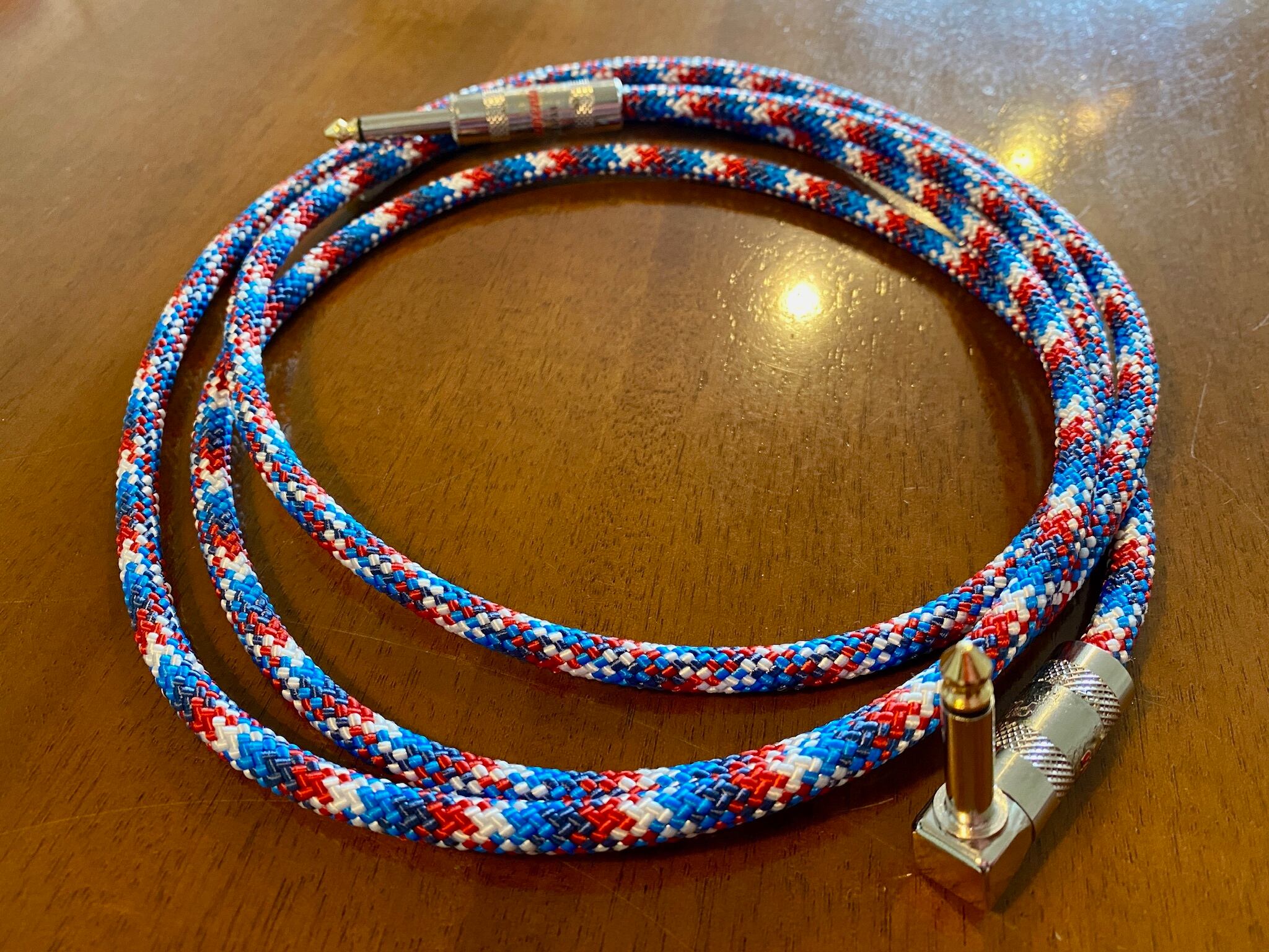 Original Artisan Cable [OLD GLORY / 1.9m / L-S] | Plug-instruments