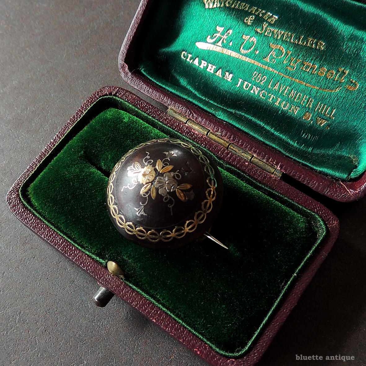 英国アンティークジュエリーケース H. V. Plymsell グリーンベルベット