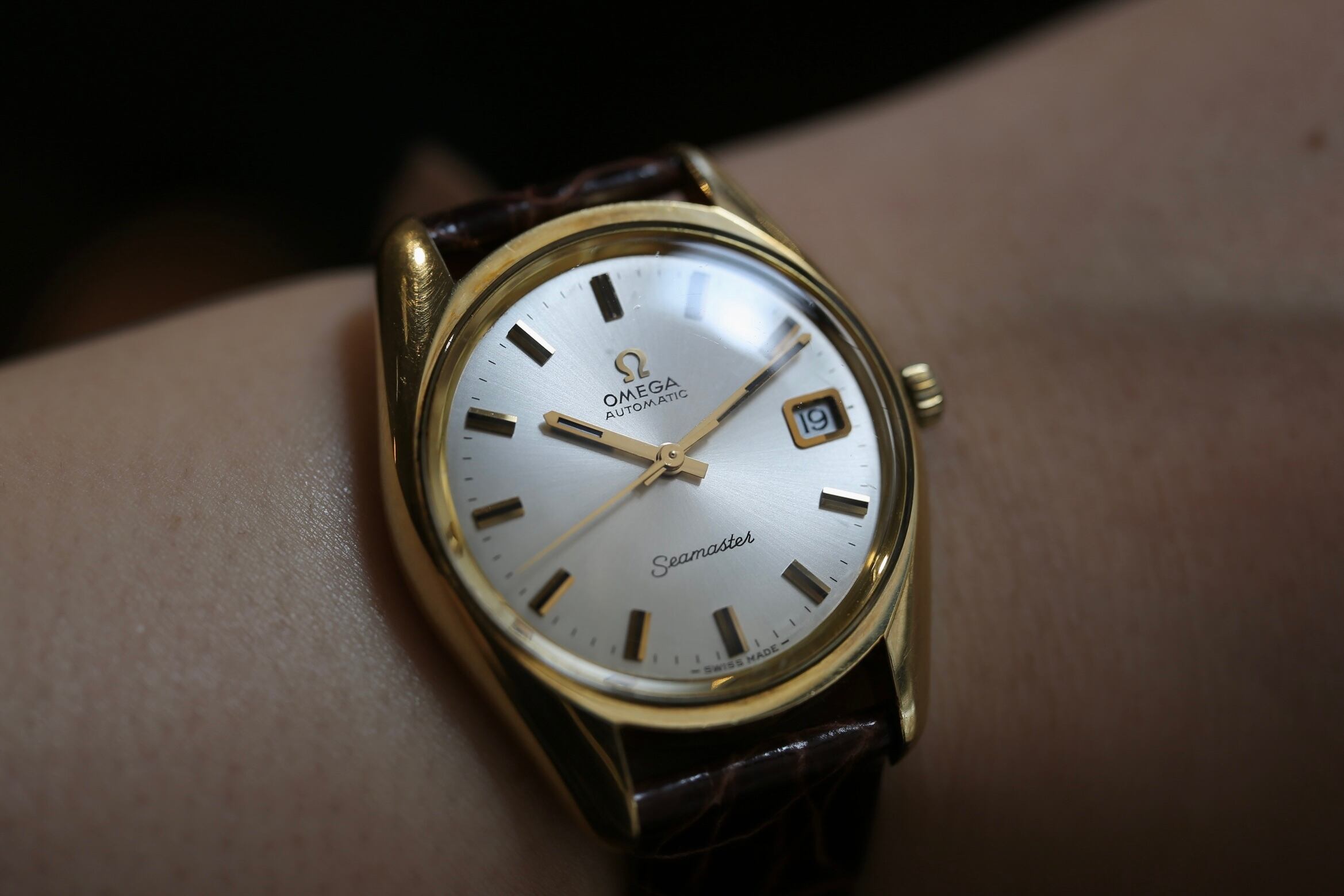 OMEGA】1969年製 シーマスターデイト ストリームラインケース 金張り