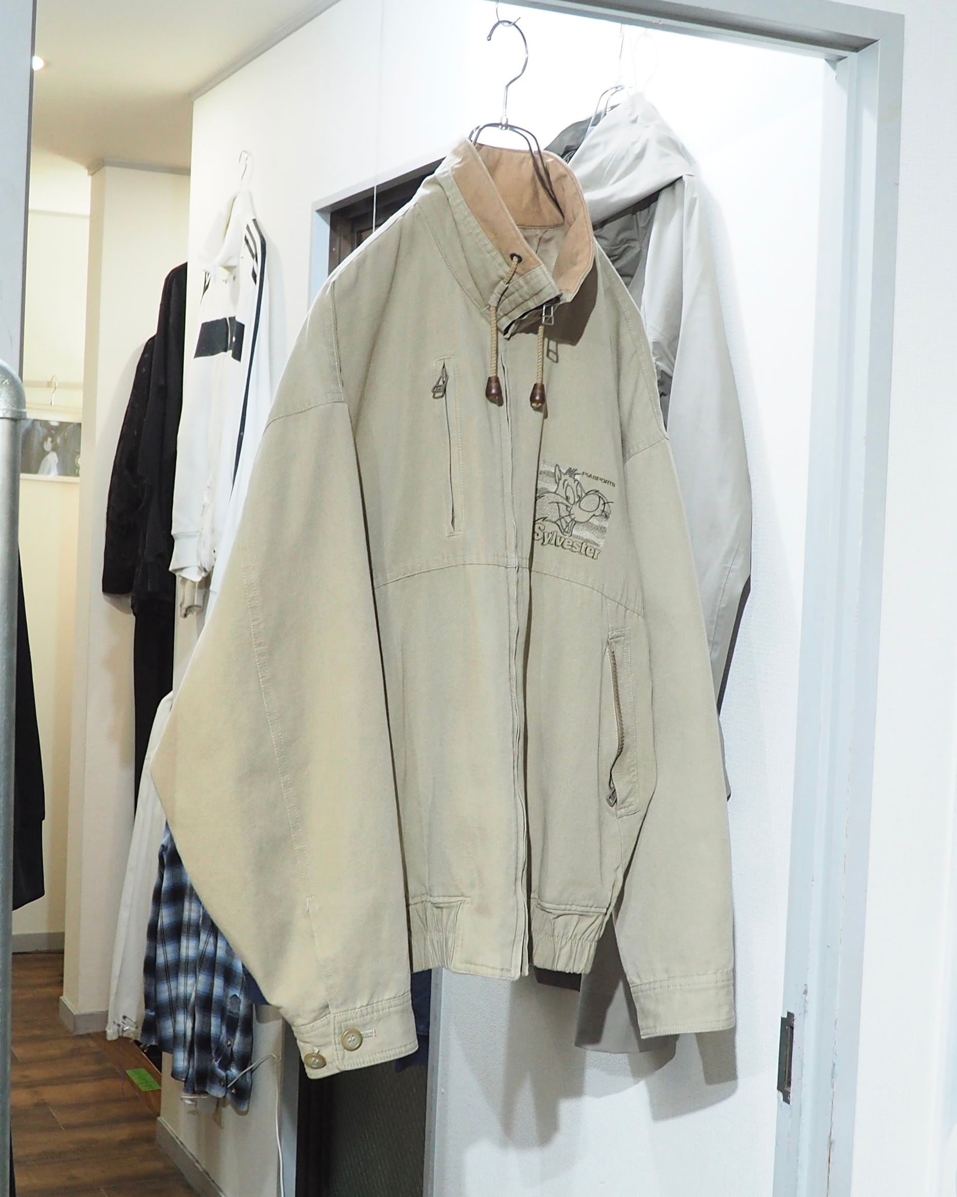 1990s " Looney Tunes - Sylvester the Cat " Embroidery vintage Drizzler jacket