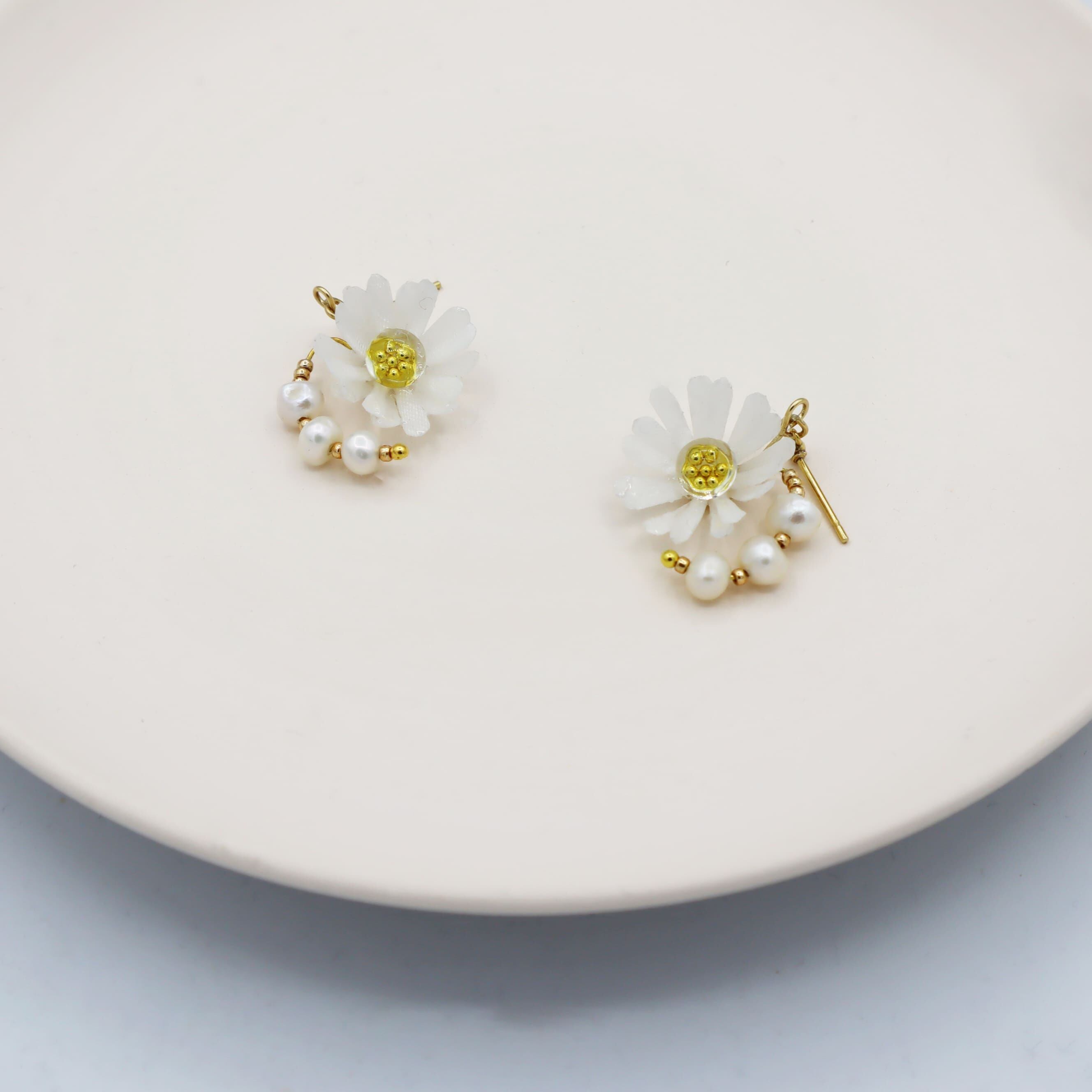 margueriteピアス（淡水パール）