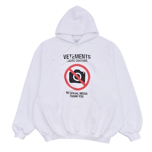 【VETEMENTS】NO SOCIAL MEDIA COUTURE HOODIE(WHITE)