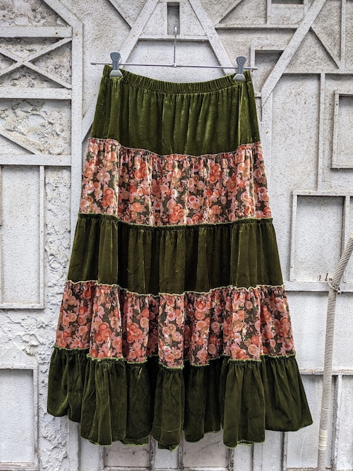 "FLOWER" velour long skirt