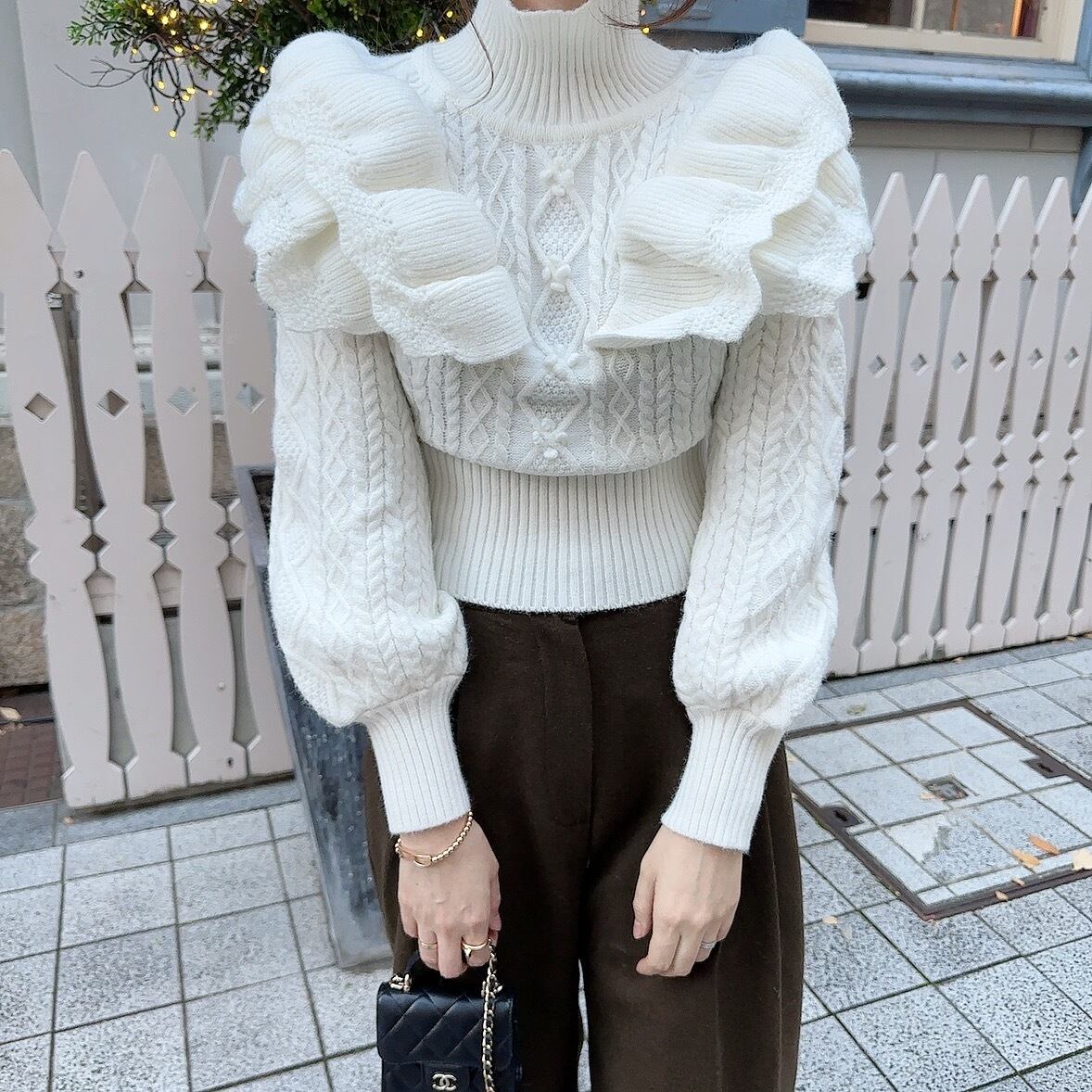 Frill knit / white (1月上旬〜中旬頃発送予定)