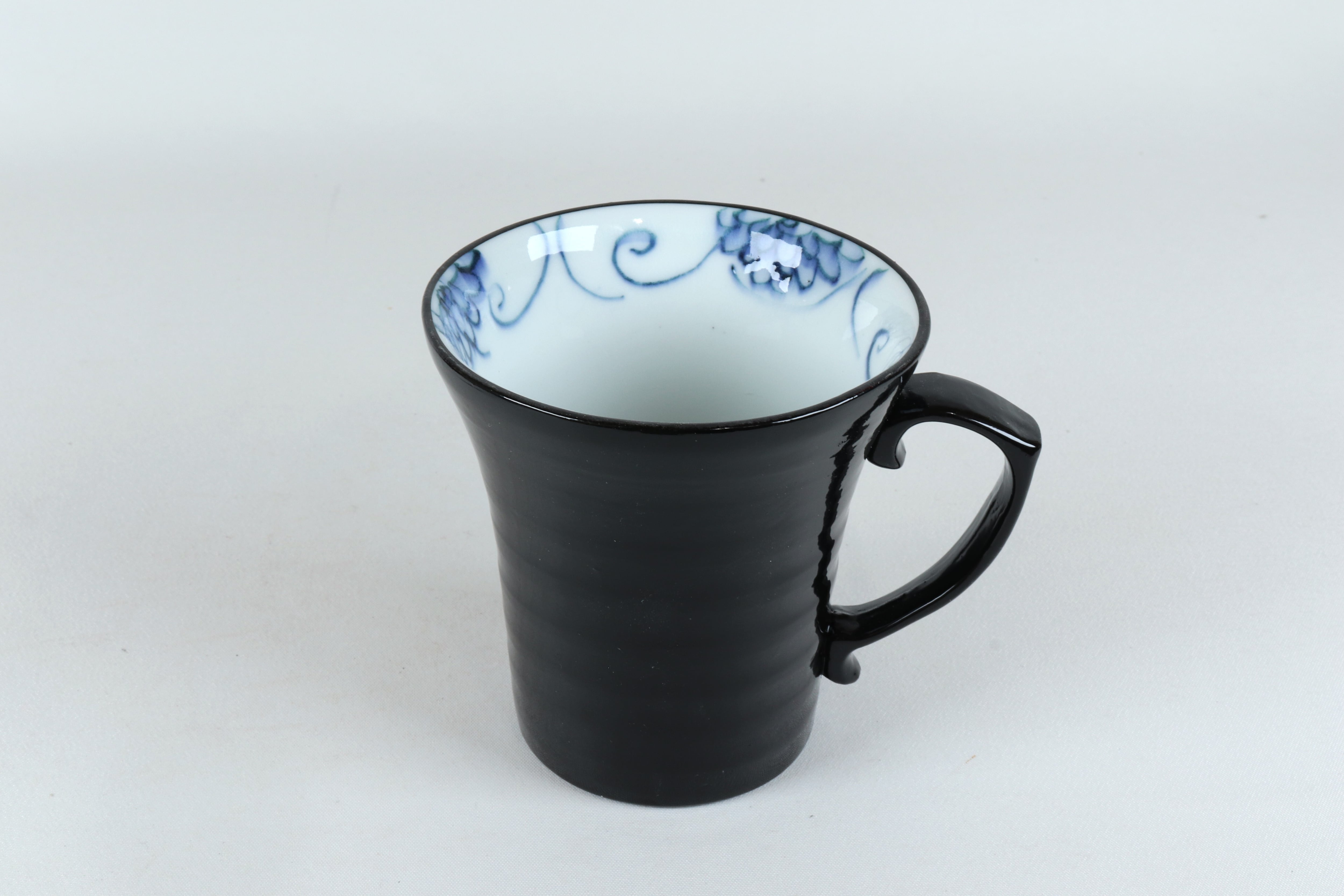 漆陶 NEWマグカップ 花唐草【アウトレット】