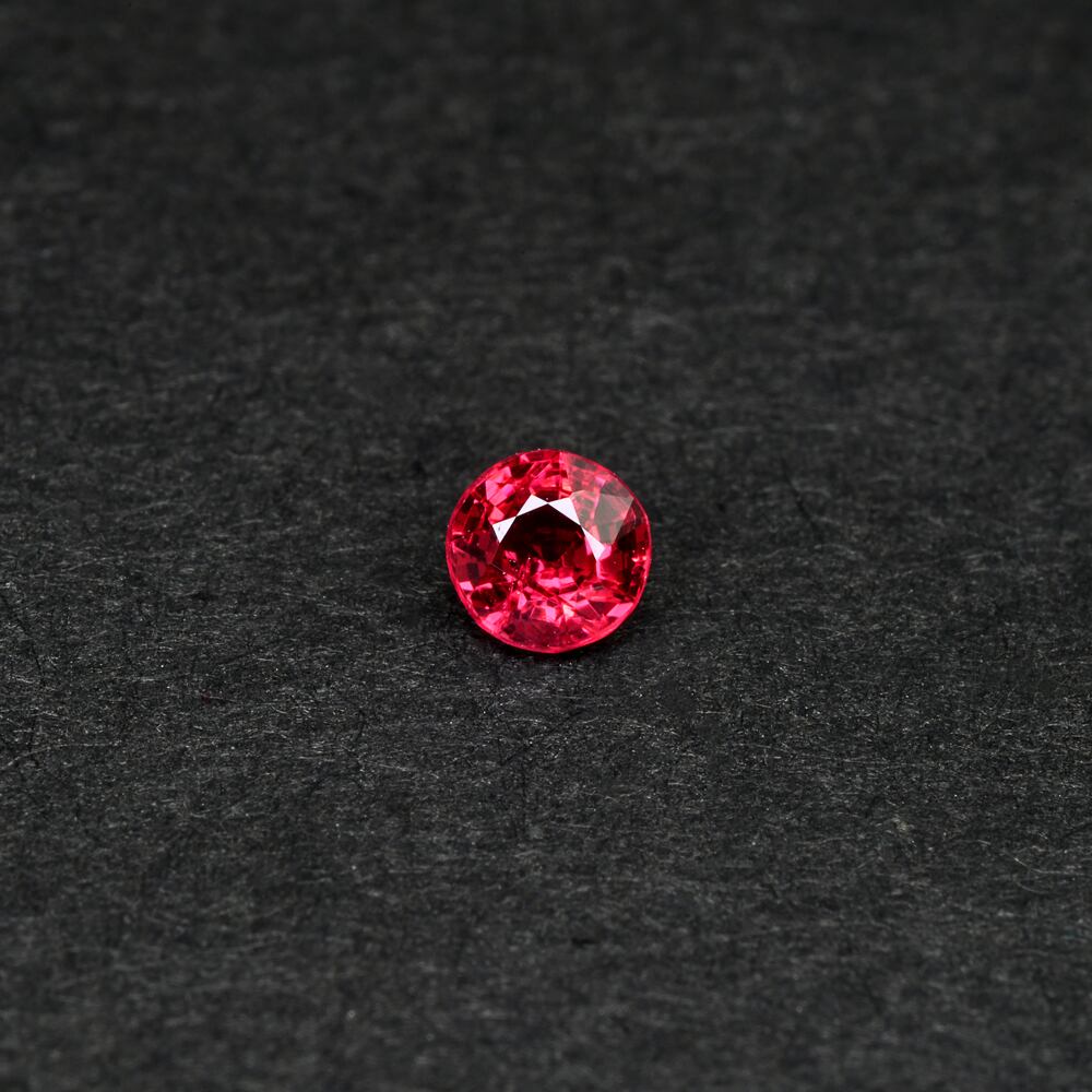 レッドスピネル 0.8ct ルース1020 レッドスピネル 0.8ct ルース1020