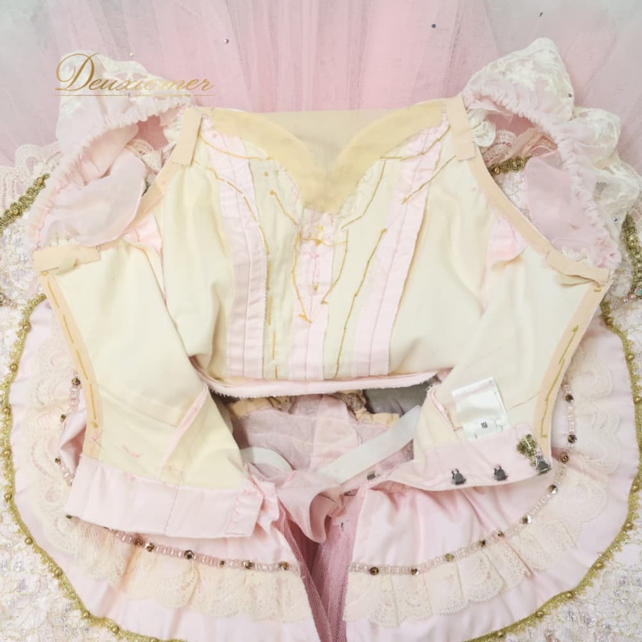 バレエ 衣装 Chacott チャコット チュチュ ピンク系 ホワイト系 ゴールド系 ピンク クリーム アイボリー 白 フリル レース ダンス 発表会 コンクール ジュニア 子供 高級感 かわいい 舞台衣装 可愛い おしゃれ エレガント 日本製
