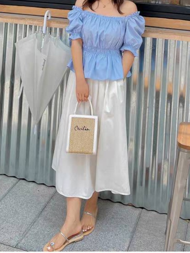オフショルでも着られる♡ シャーリングペプラムブラウス パフスリーブ 着痩せ 大人可愛い フェミニン 大きいサイズ 韓国 CH11663