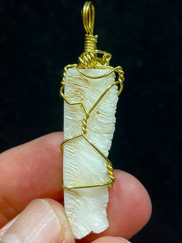 5) 妖艶「ミスティカル・ケオン」PT