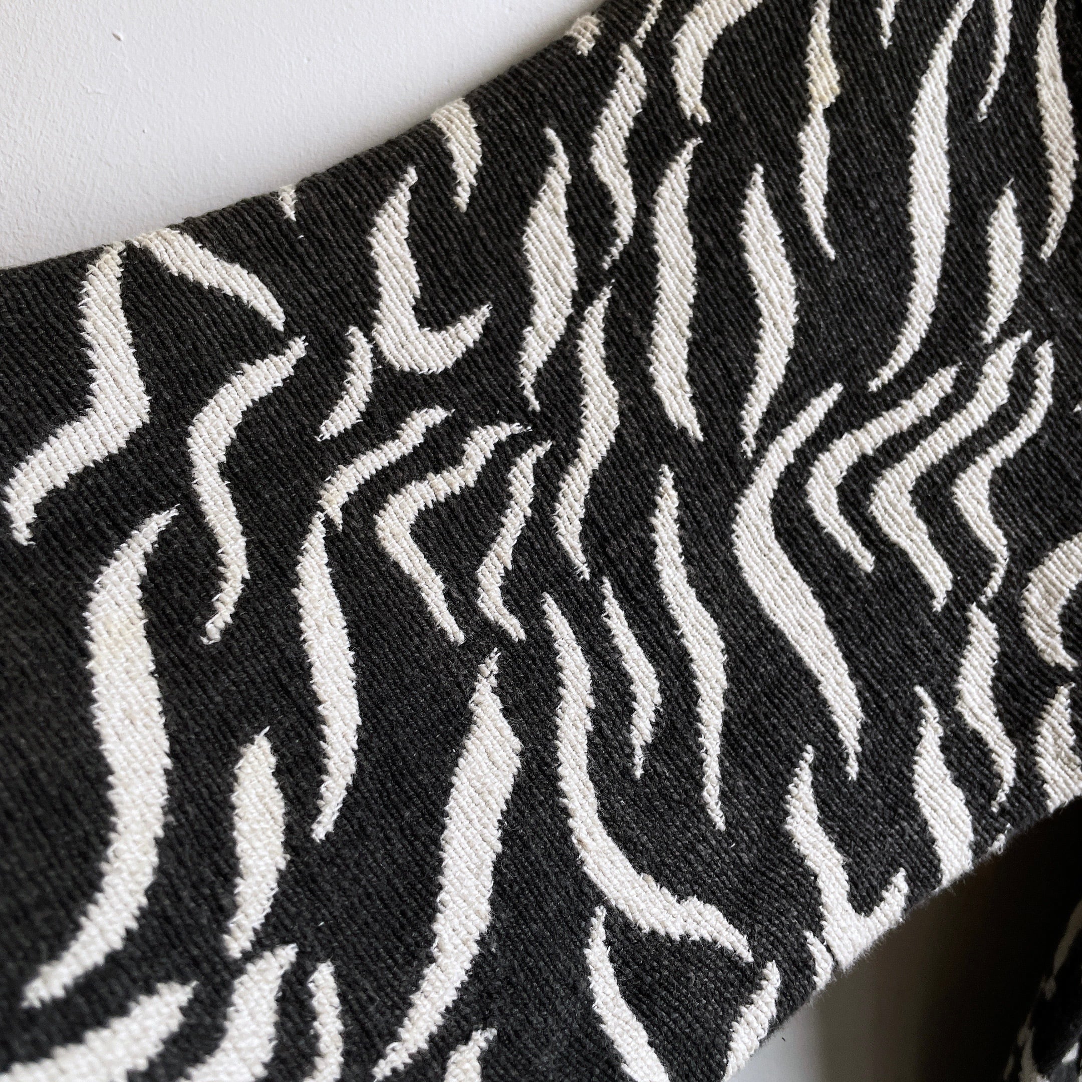 Ethnic × Zebra pattern design vintage weaving monotone jacket