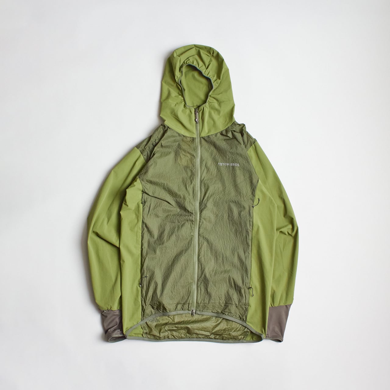 【POTECHINO】　ナイロンジャケット　ナイロンコート　フーディ　犬 POTECHINO】 ナイロンジャケット ナイロンコート フーディ 犬