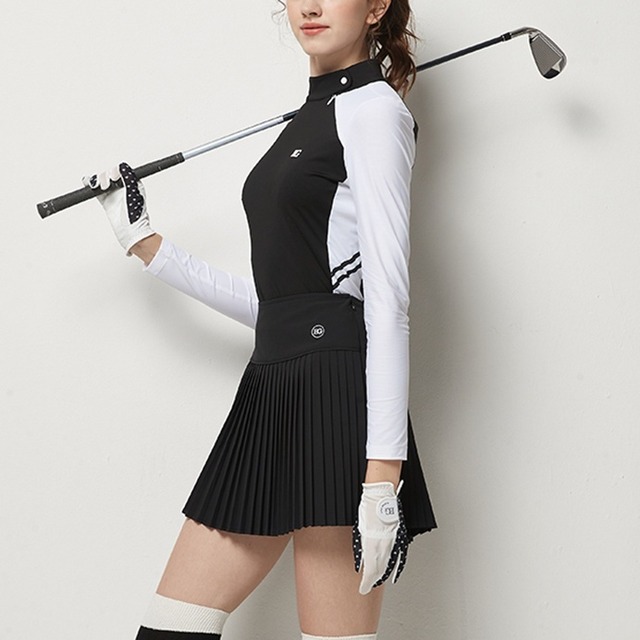 ハイネックバイカラートップス　プリーツスカート　上下セット