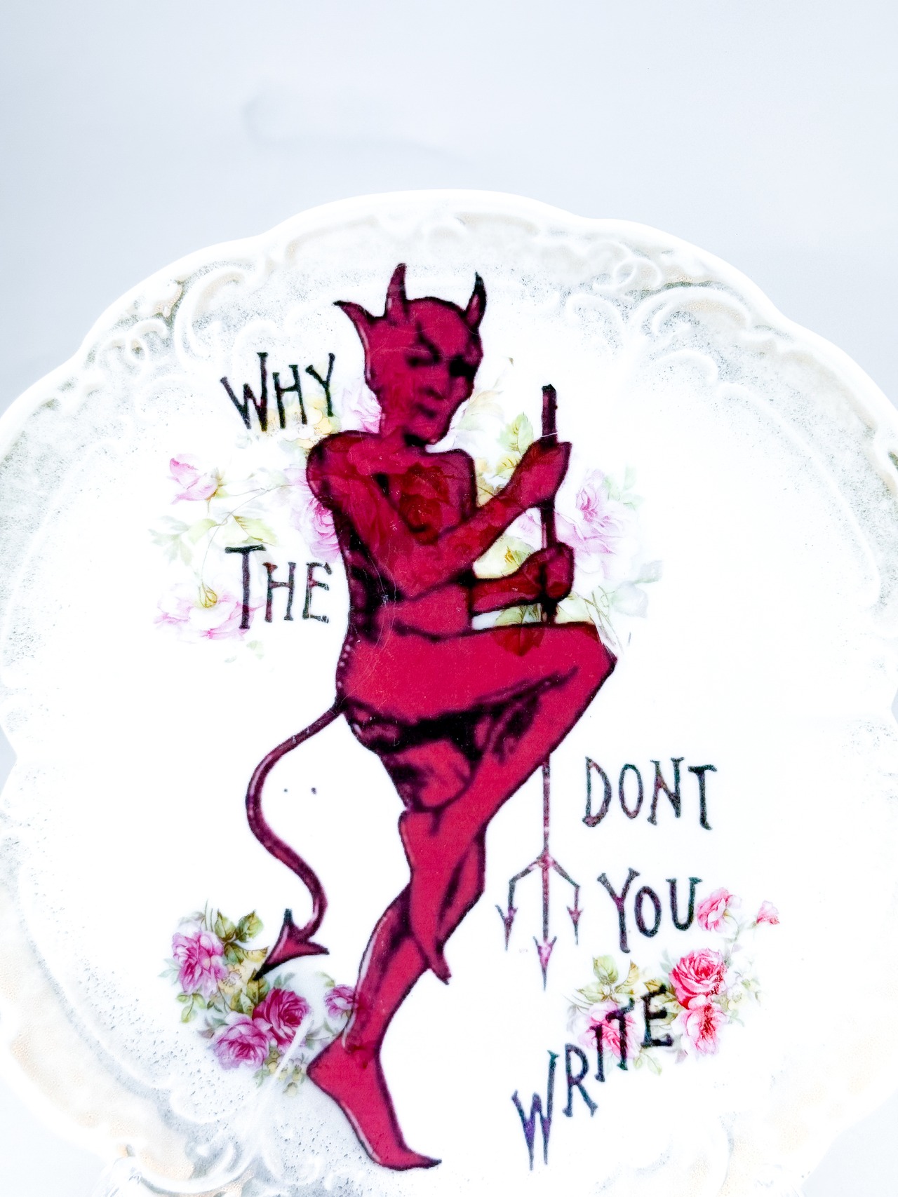 ヴィンテージ雑貨 アートプレート レッドデビル