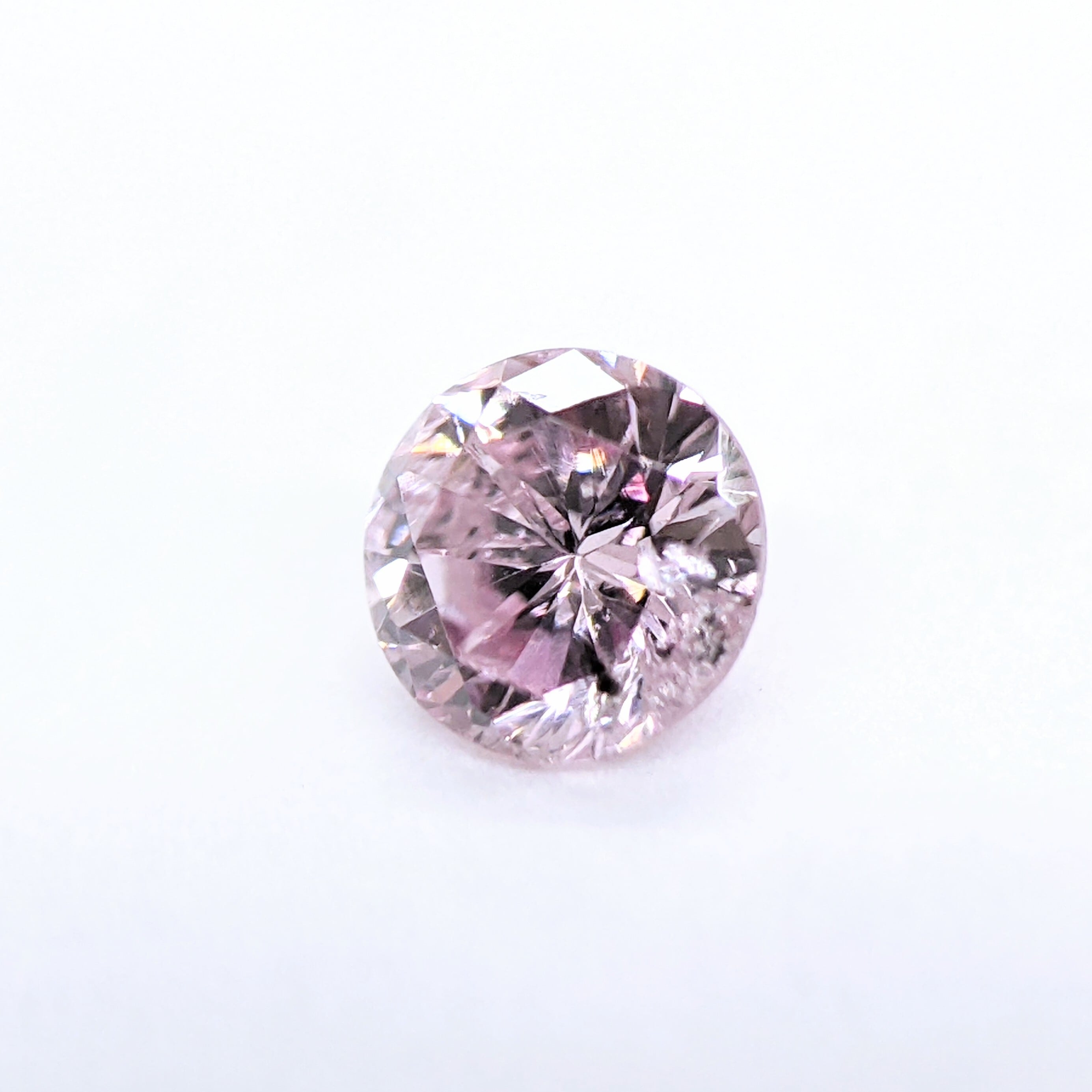 ダイヤモンド 0.050ct 2.3mm 天然ピンク | GOODSTONE powered by BASE