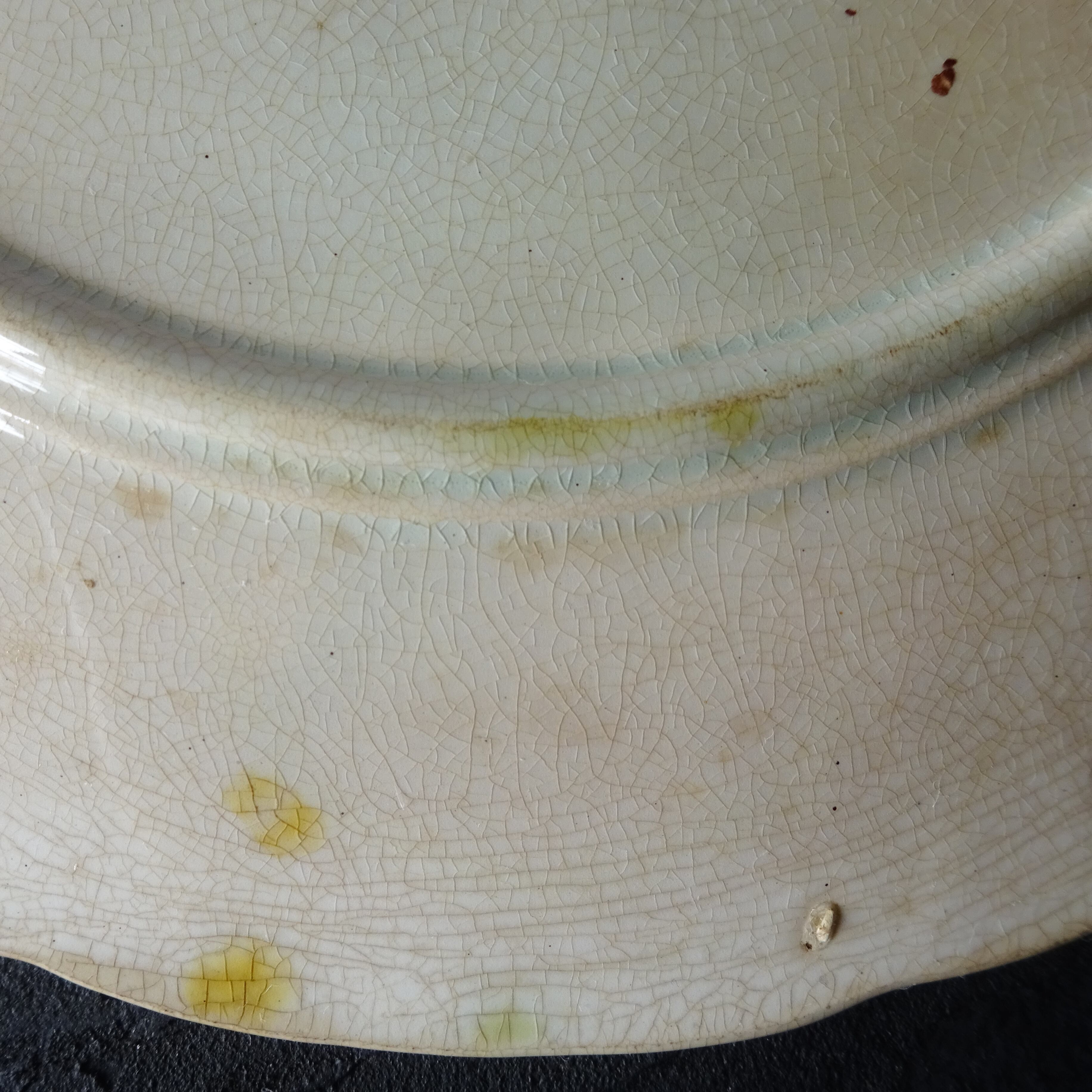 ST AMAND & HAMAGE ORCHIES Barbotine décor《GRAPPE DE RAISINS》assiette (B)