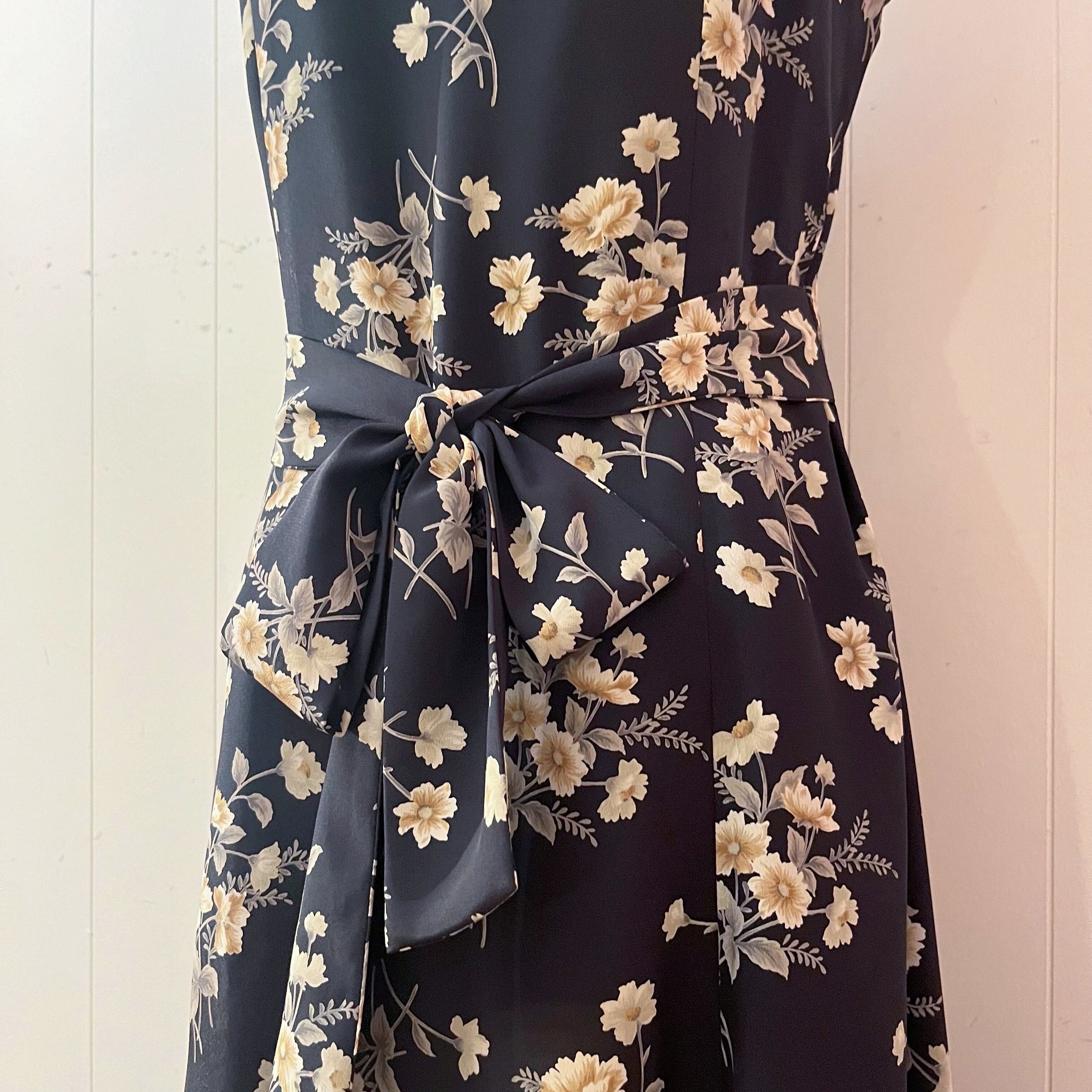 black flower front button jumper skirt