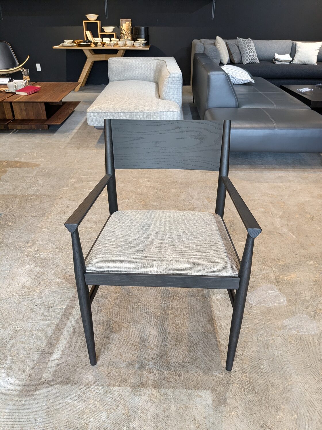 FUJIEI 藤栄 FISアームチェア ミッツ 新品参考価格¥47,000 | PAY ID