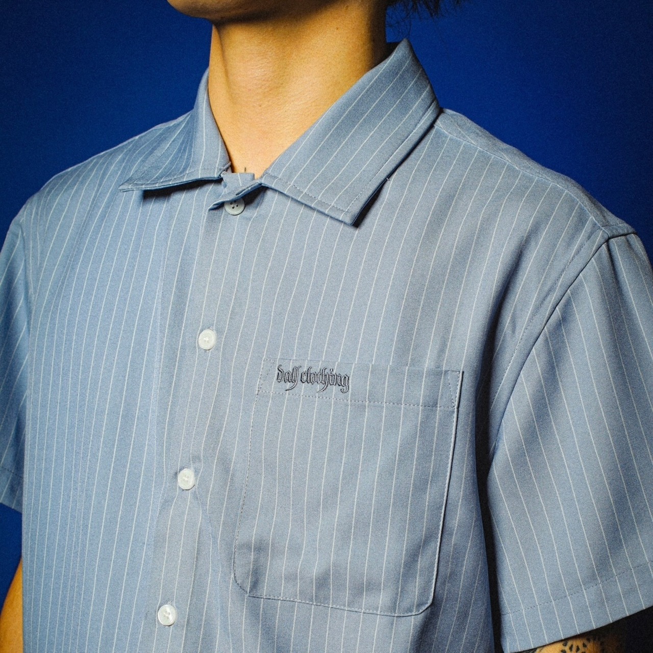 ESSENTIAL LOGO STRIPED SHIRT