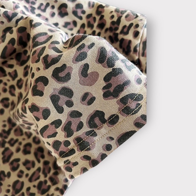 leopard T