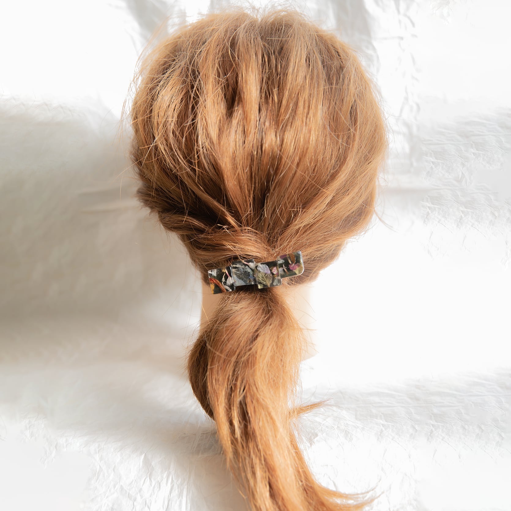 一点もの 】レジンヘアクリップ 縦1.5cm × 幅6cm ハンドメイド 一点もの 】レジンヘアクリップ 縦1.5cm × 幅6cm ハンドメイド