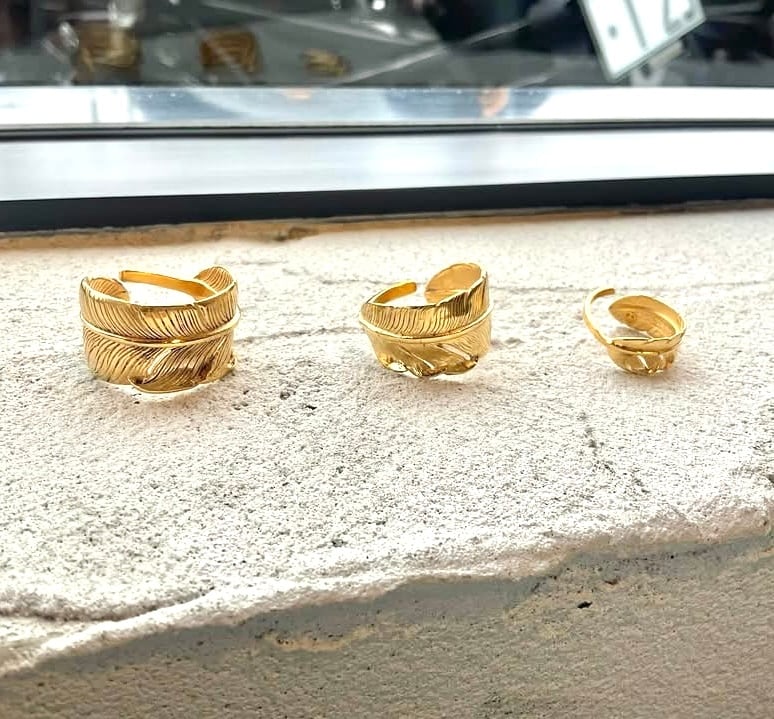 WHEEL WORKS 22K gold Feather Ring large | FirstOrderJewelry