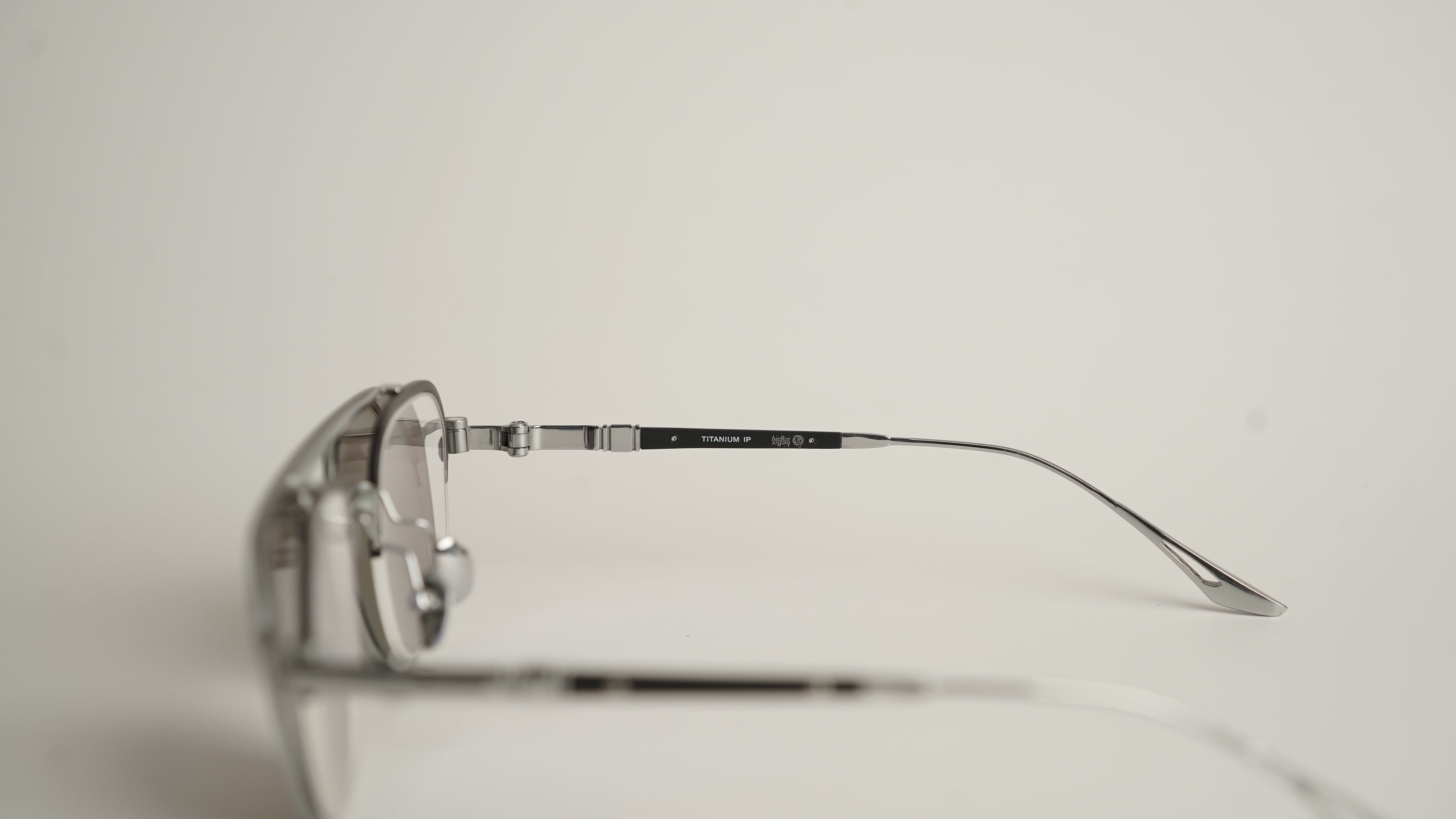 ヴィベカ　bieRce 403 SILVER FRAME スモークブラウン bieRce 403 SILVER FRAME | bieRce