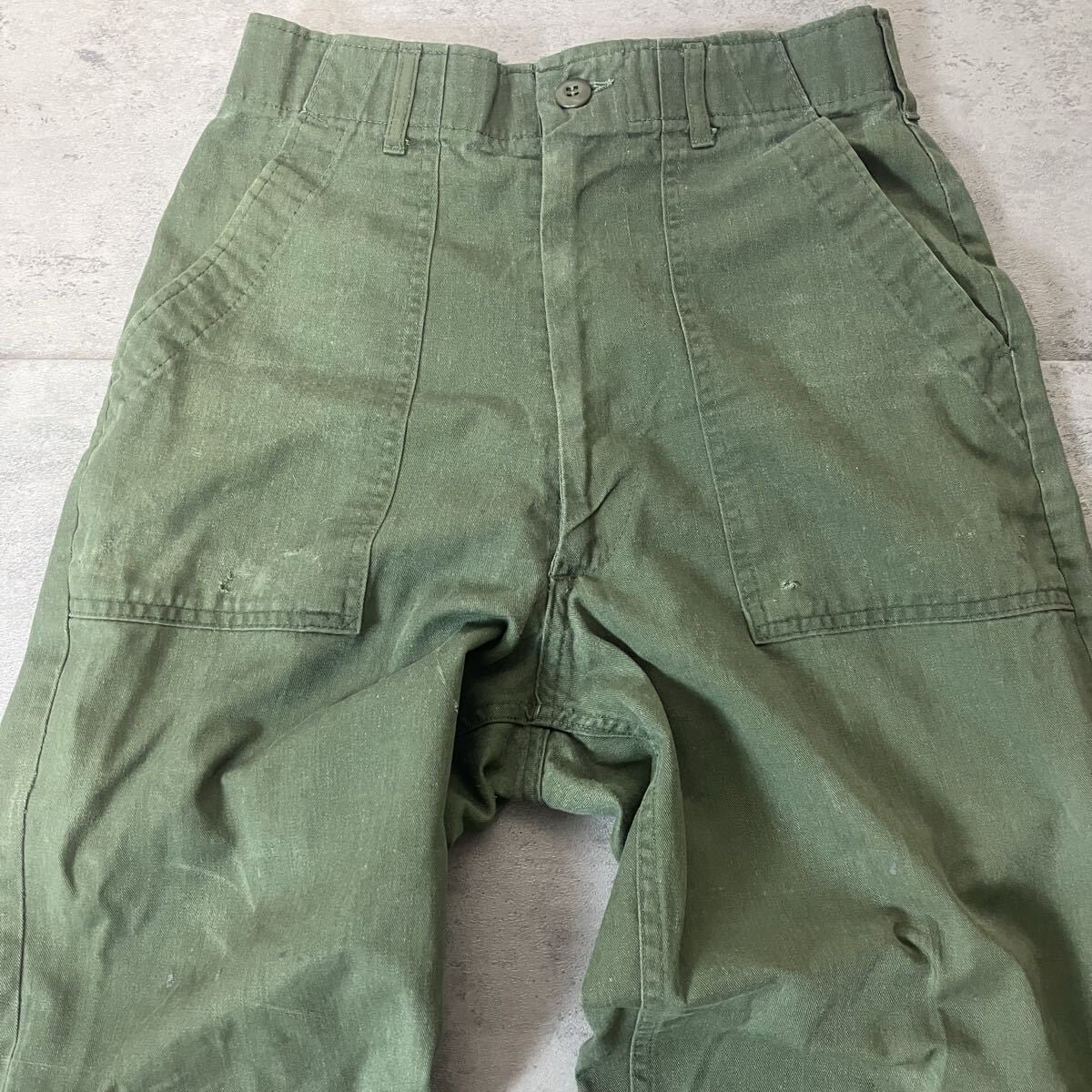 70s US ARMY ドレススラックス Scovillジップ 軍パン L 古着 70s US ARMY OG-107 ベイカーパンツ SCOVILLジップ ミリタリーパンツ