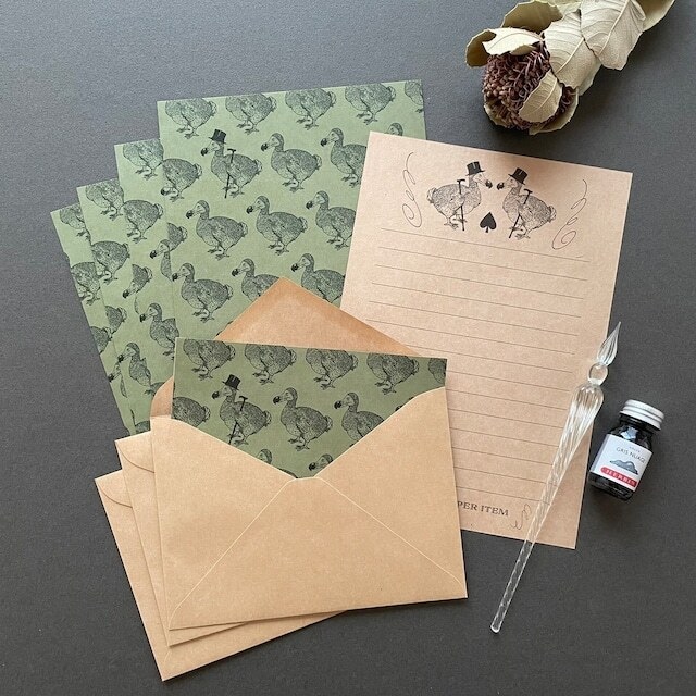 再入荷《鳥/ドードー》レターセット ドードー紳士 便箋＆封筒 A5 nemunoki paper item