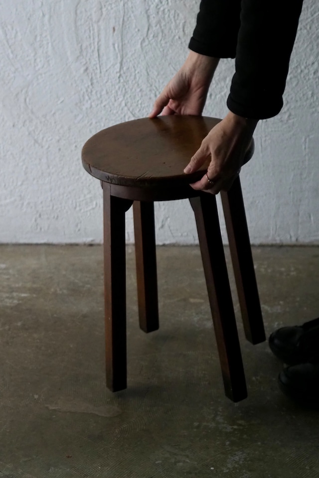 オケージョナルスツール-antique stool
