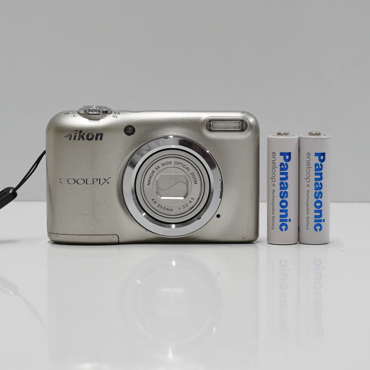 Nikon COOLPIX A10 USED品 デジタルカメラ 本体+エネループ×2 光学5倍ズーム 完動品 中古 X4647