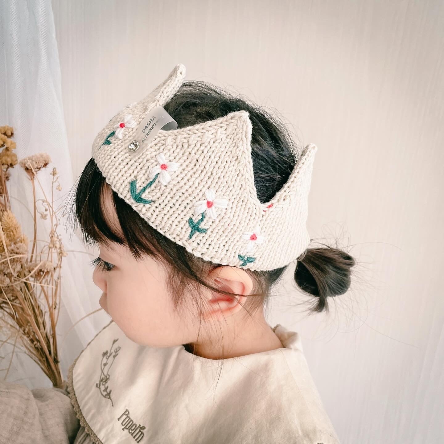 Dasha petrenko】Knitted Crown - flower embroidery - | RIRIBELL