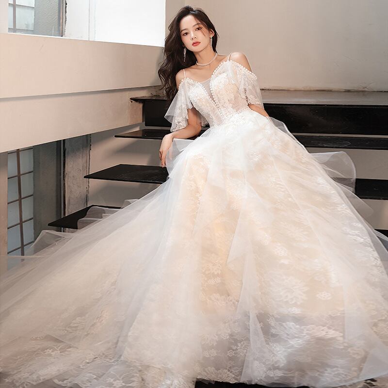 高品質！フレア袖 贅沢な小花総レース オフシェル 細見えシルエット  