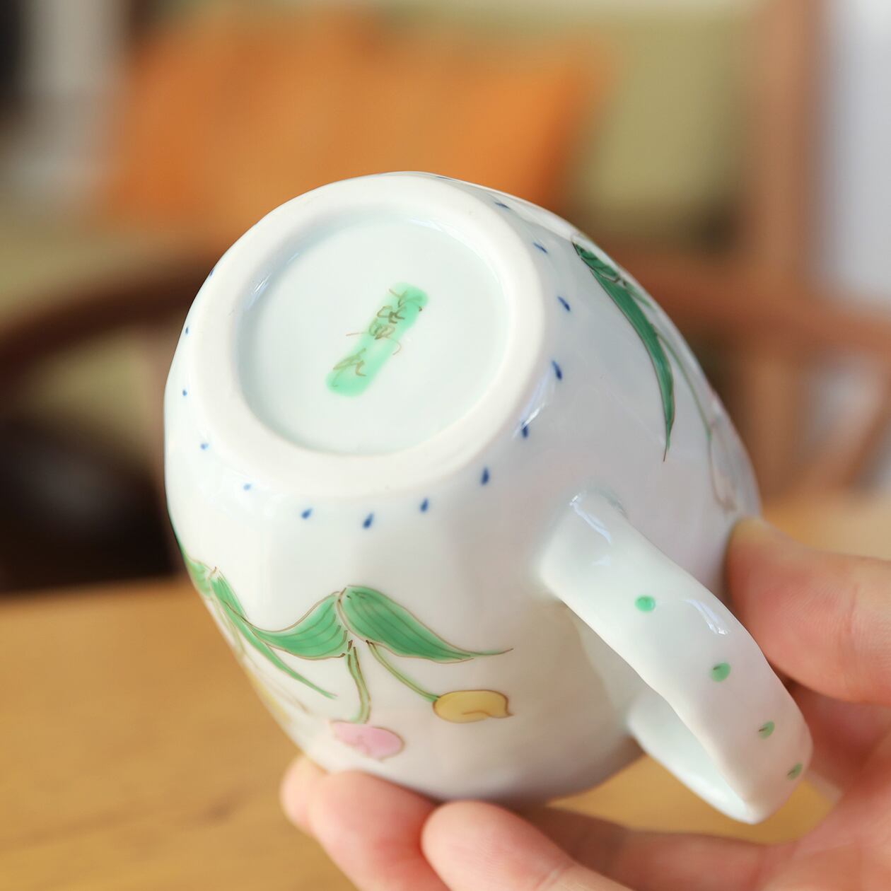 波佐見焼の藍水　チューリップ マグカップ(大) うつわ藍水 ｜ マグカップ（大） チューリップ ｜ 波佐見焼 | にっこう