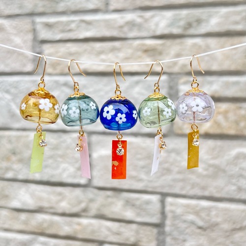 レトロ可愛いミニチュア風鈴ピアス イヤリング　初夏